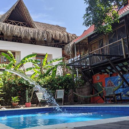 La Natura Hostel & Pool Palomino Dış mekan fotoğraf